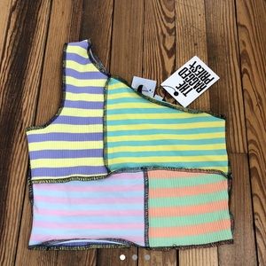 One shoulder crop top